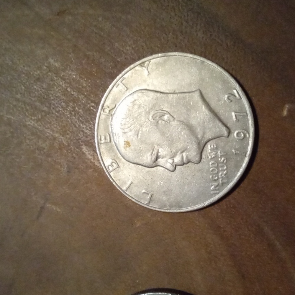 1970s Eisenhower silver dollar set - Picture 4 of 6